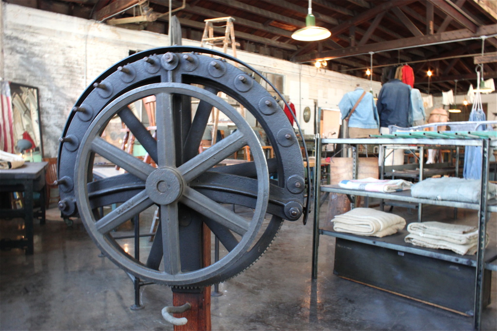 A fabric spinner collected by modern junkman David Palos. A fabric spinner collected by modern junkman David Palos.