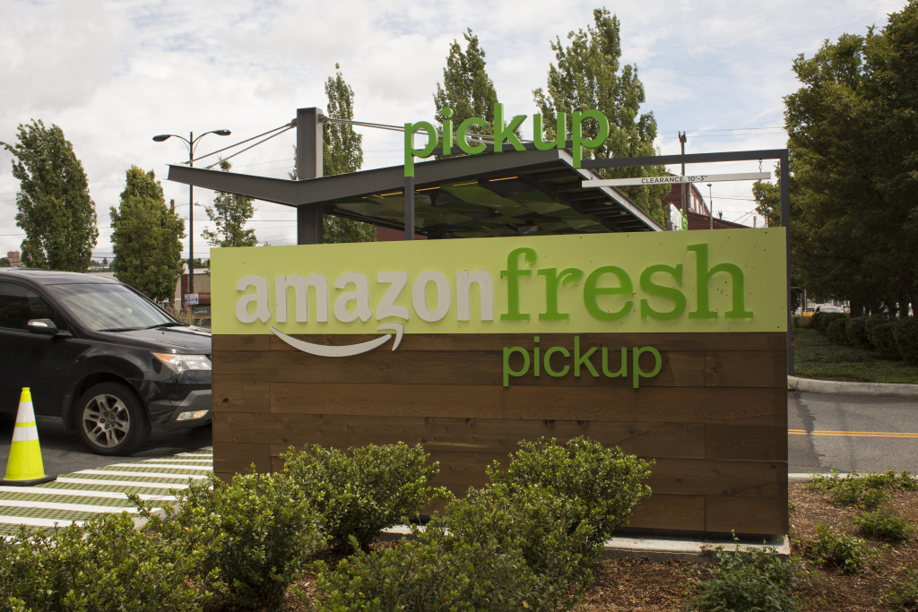 Starting next week, Amazon is lowering prices at Whole Foods Starting next week, Amazon is lowering prices at Whole Foods