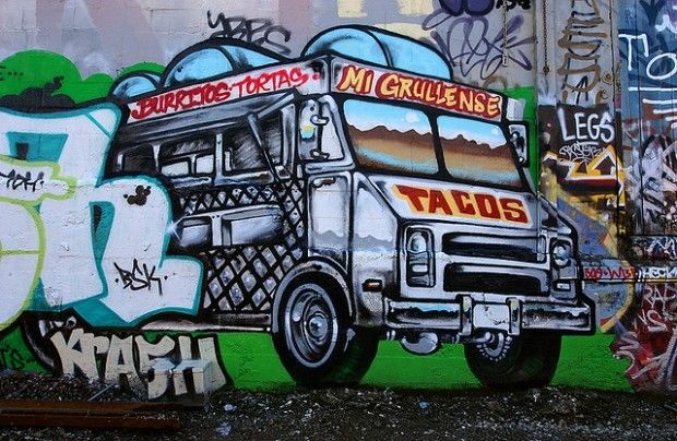 The taco truck as mural art, April 2006
