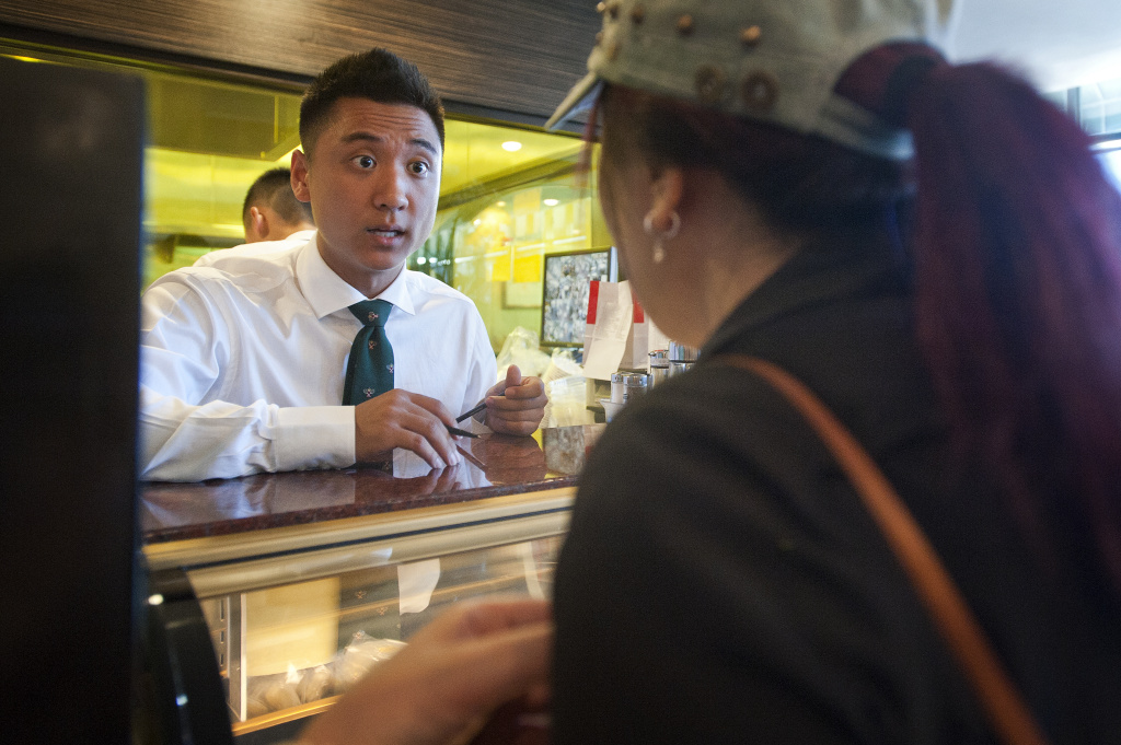 Dumpling house Din Tai Fung expands to Glendale, Costa Mesa 89.3 KPCC