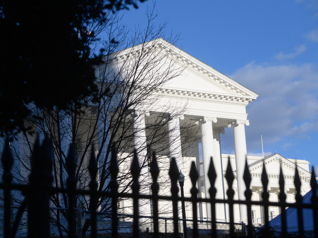 Confederate Statues Removed From Virginia Capitol In The Dead Of Night