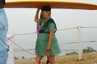 Mercer 5286 An eager girlscout prepares herself for last year's Doo Dah surf.