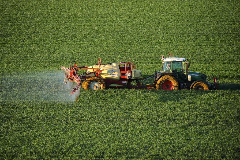wheat_1-2_custom-be64854ebf959e68a95d80549f105c114b343b7c-s1200.jpg A farmer sprays a chemical fertilizer containing nitrogen on a wheat field in southern France. Nitrogen fertilizers are a known source of greenhouse gases and water pollution all over the world.