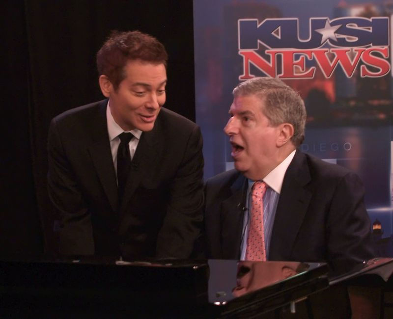 Michael Feinstein (L) and Marvin Hamlisch (R) performing together on a San Diego TV program. The Pasadena Symphony and Pops has named Feinstein as its new conductor, after Hamlisch passed away last Tuesday.