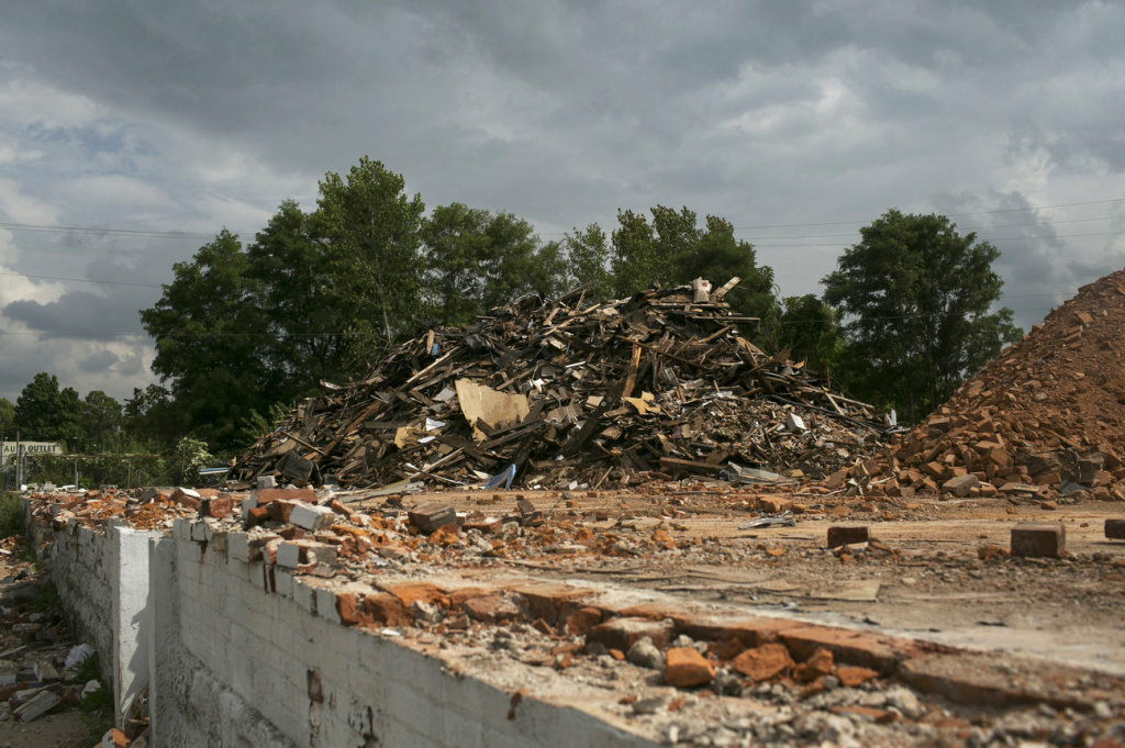 Rubble from where a factory once stood in Springfield. As the city transitions away from manufacturing, it relies more on low-paying service jobs like those at call centers and nursing homes. Rubble from where a factory once stood in Springfield. As the city transitions away from manufacturing, it relies more on low-paying service jobs like those at call centers and nursing homes.