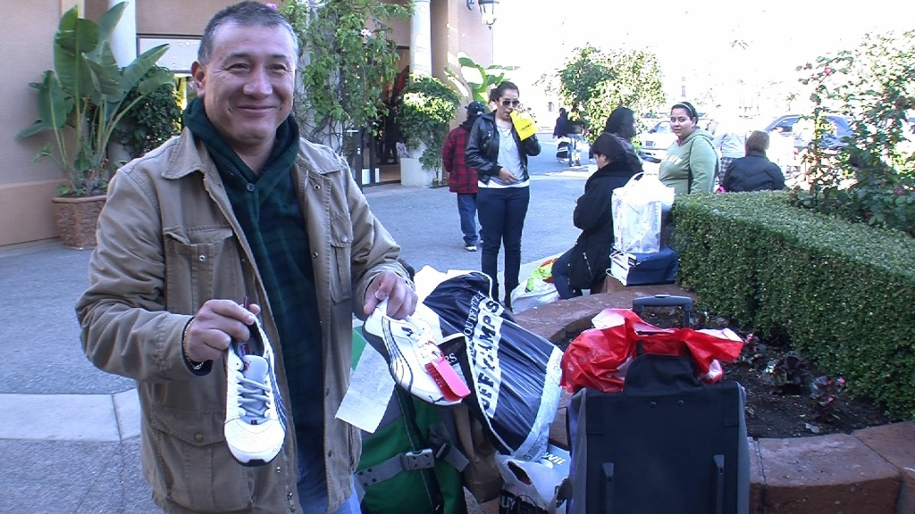 Tijuana sales tax Jorge Andrés Velasquez Gomez, from Guadalajara, flew to Tijuana to cross the border and shop at the Las Americas outlet mall in San Ysidro, Calif.