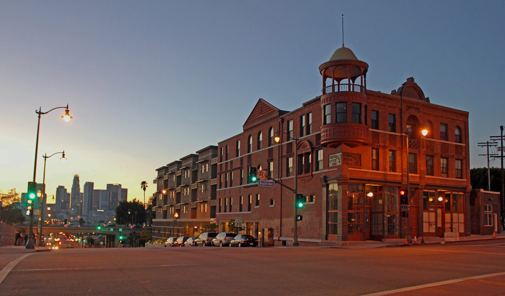 Libros Schmibros The Boyle Cummings Block Hotel will be the new home of Libros Schmibros: Lending Library.