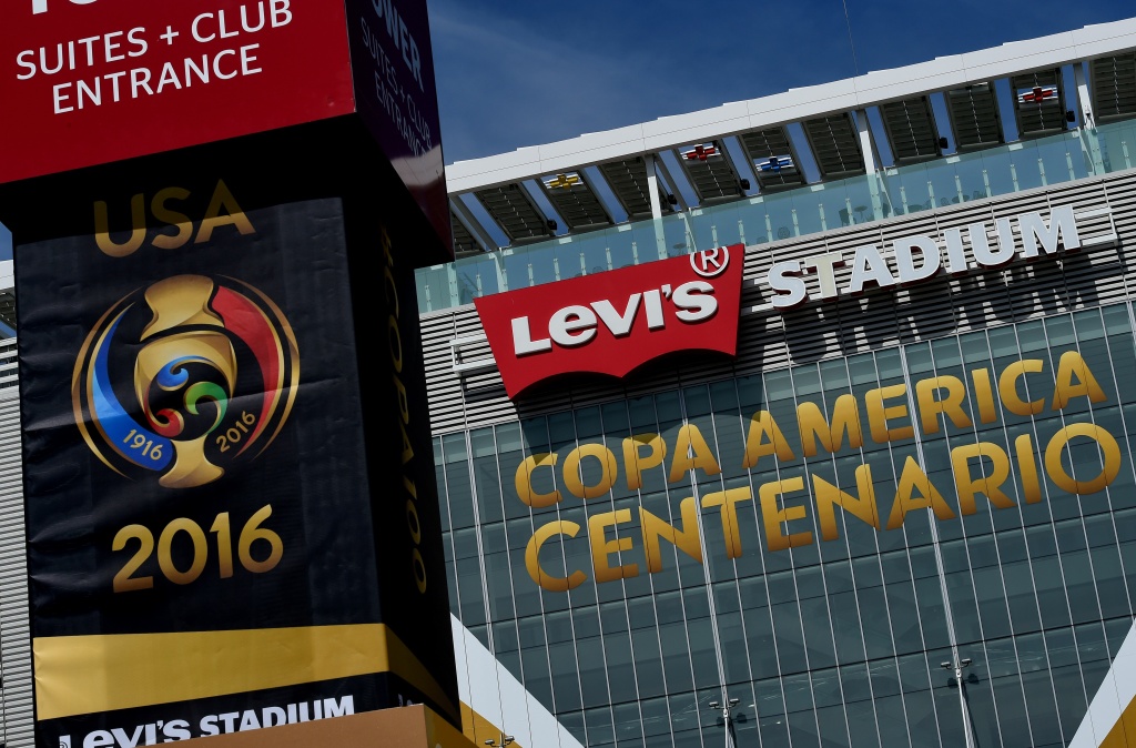 FBL-COPAM2016-FEATURE Levi's Stadium, home of the San Francisco 49ers and venue for the first COPA America 2016 soccer match between the United States and Colombia, is seen in Santa Clara, California on June 1, 2016. / AFP / Mark Ralston (Photo credit should read MARK RALSTON/AFP/Getty Images)