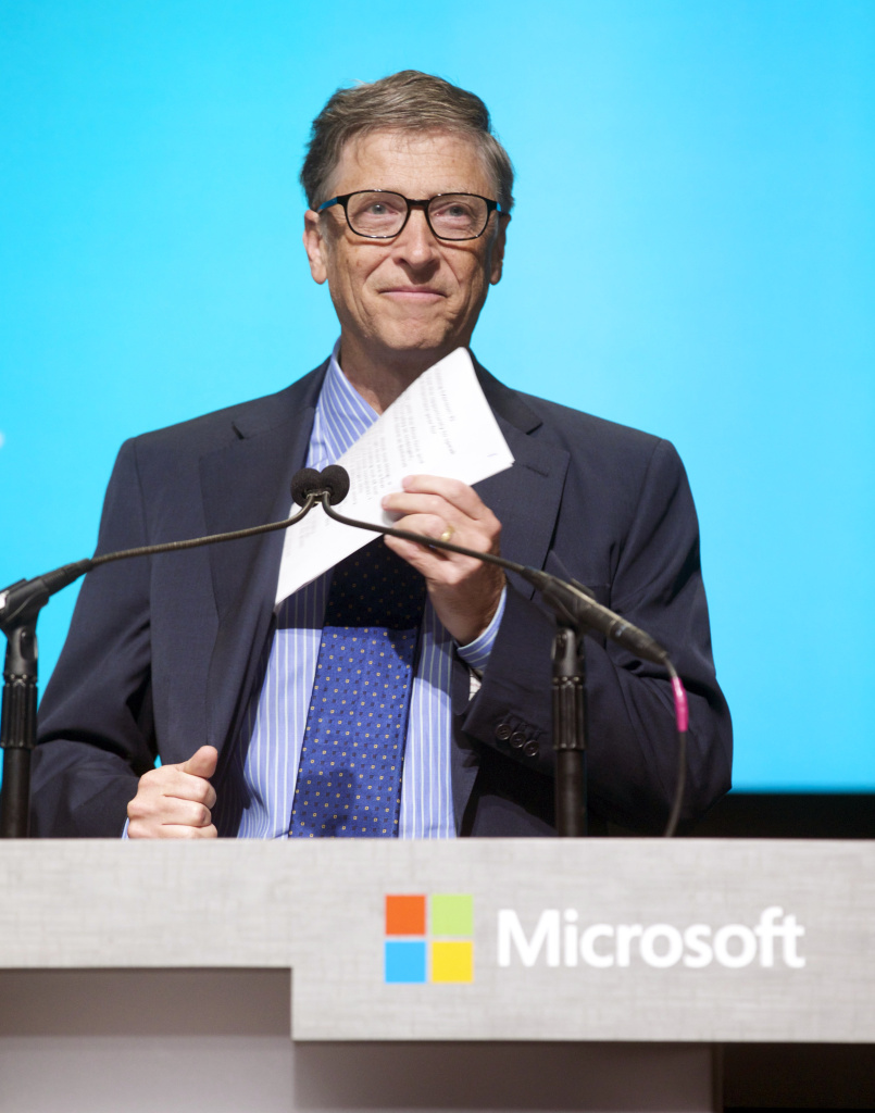 BELLEVUE, WASHINGTON - NOVEMBER 19: Microsoft Chairman Bill Gates takes out his notes before addressing shareholders during the Microsoft Shareholders Annual Meeting November 19, 2013 in Bellevue, Washington. Gates spoke about the search for the next CEO to replace current CEO Steve Ballmer. (Stephen Brashear/Getty Images)