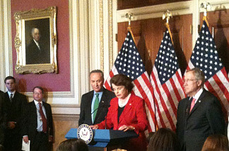 U.S. Senator Dianne Feinstein and fellow Democrats unveil immigration framework in Washington D.C., April 29, 2010.