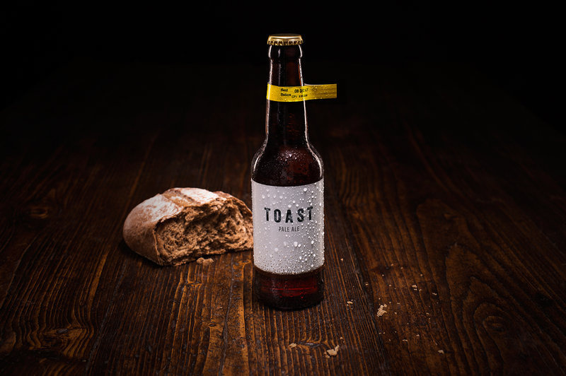 toast-and-bread_custom-870190b090c9addef703182b43f84e6e801f690e-s800-c85.jpg Toast Ale, a London-based company that brews suds from surplus bread, believes it has found an environmentally friendly way to tap into the booming craft beer market.