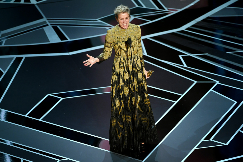 gettyimages-927324978_slide-9b7e807c798473f163c7eba5bc752f7085049795-s1600-c85.jpg Frances McDormand won best actress for her role in Three Billboards Outside Ebbing, Missouri. As she accepted her award, she asked all other female Oscar nominees to stand up and be recognized.