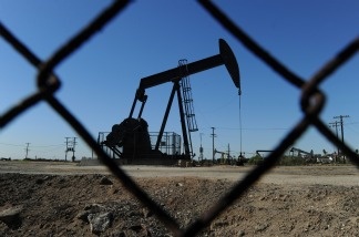 Mercer 14503 Oil pumps in operation at an oilfield near central Los Angeles on February 02, 2011. Oil prices fell to near $89 a barrel Friday as doubts intensified over whether political leaders in Washington would be able to reach a deal on the budget before a package of tax hikes and spending cuts automatically kicks in with the new year.
