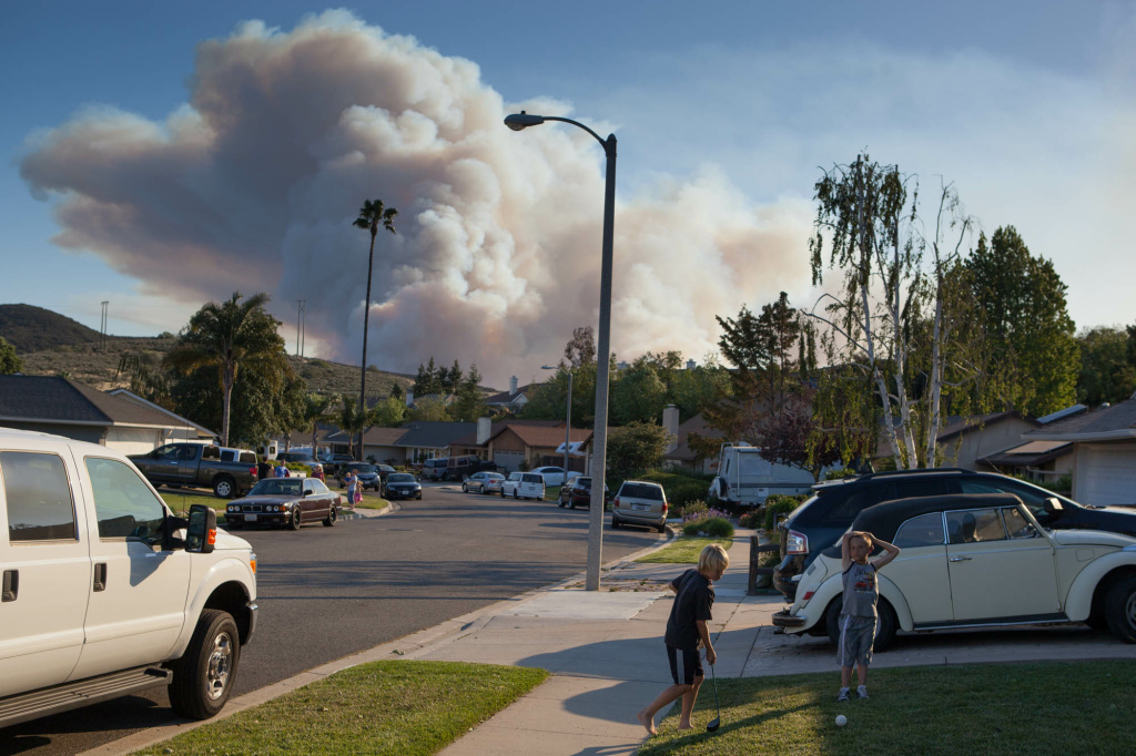 UPDATE Camarillo Springs Fire at 8,000 acres, only 10 percent