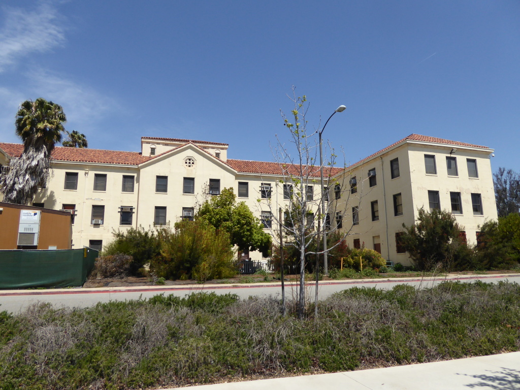 Building 256 PTSD Clinic Building 256 on the West LA VA campus near Brentwood.