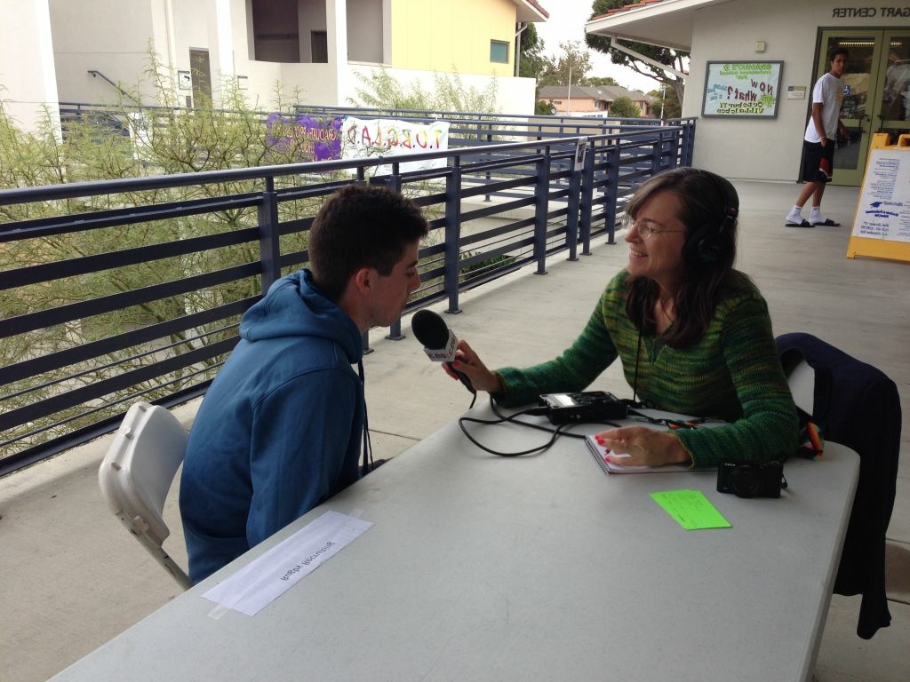 Sharon McNary interviews a young voter at Whittier College