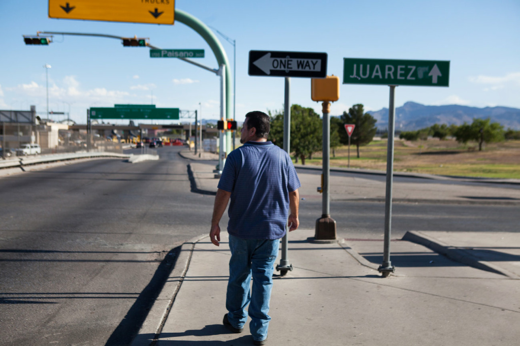 Palma walks toward one of the international bridges between El Paso and Ciudad Juárez. After almost two years in detention, Palma was finally set free on Jan. 5. Palma walks toward one of the international bridges between El Paso and Ciudad Juárez. After almost two years in detention, Palma was finally set free on Jan. 5.