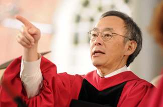 Energy Secretary Dr. Steven Chu gestures while receiving an honorary Doctor of Science during commencement ceremonies June 4, 2009 in Harvard Yard in Cambridge, Massachusetts.