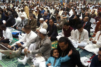 Hundreds of Muslims gathered for Eid Mubarak, getting set for prayers at the L.A. Convention Center marking the end of Ramadan.