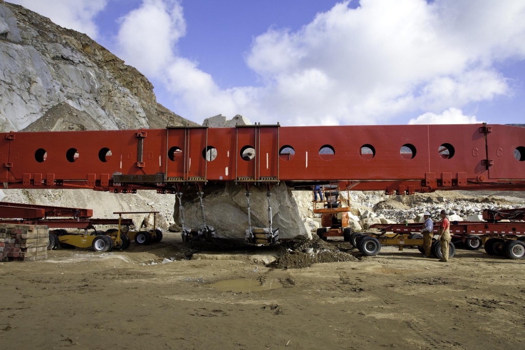 Megalith slated to become part of Michael Heizer’s Levitated Mass, prepared for transport to the Los Angeles County Museum of Art, 2012, © 2012 Michael Heizer Megalith slated to become part of Michael Heizer’s Levitated Mass, prepared for transport to the Los Angeles County Museum of Art, 2012, © 2012 Michael Heizer