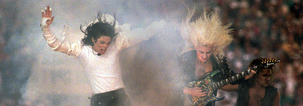 PASADENA, CA - JANUARY 31: Michael Jackson performs during the Halftime show as the Dallas Cowboys take on the Buffalo Bills in Super Bowl XXVII at Rose Bowl on January 31, 1993 in Pasadena, California.
