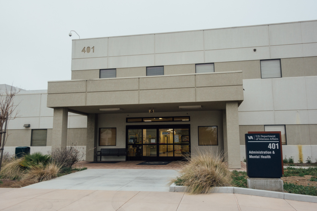 PTSD Clinic - Building 401 Building 401, South of Wilshire Boulevard, is part of the medical campus of the West LA VA. It's the future home of the PTSD Clinic currently housed in Building 256.