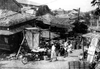 A 1923 earthquake leveled much of Tokyo and Yokohama, Japan, killing more than 140,000 people.