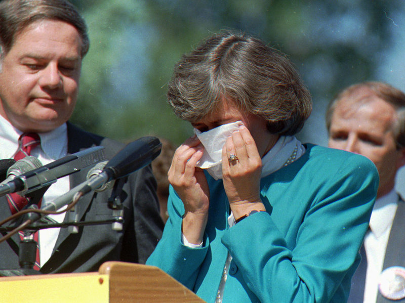 ap_870928069-9530c64c1fd298ee9a37c47cde0d57f6c353e6a7-s800-c85.jpg Former U.S. Rep. Patricia Schroeder wipes away tears after announcing she would not seek the 1988 Democratic presidential nomination at a news conference on Sept. 28, 1987, in Denver.