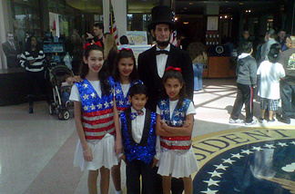 Abraham Lincoln impersonator poses with children at Richard Nixon Museum in Yorba Linda, Presidents Day 2011. (Children: Juliana Pinzon, 12; Janelly Barajas, 14; Dylan Barajas, 7; Deianira Barajas, 9)