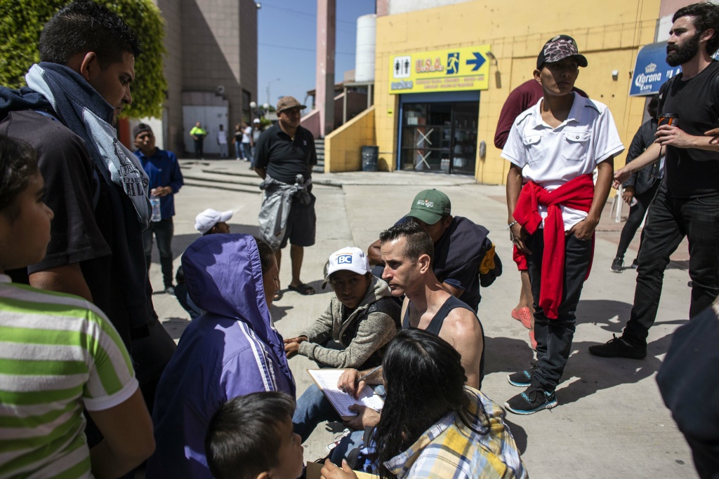 MEXICO-US-MIGRANTS-CARAVAN Central American migrants traveling in the