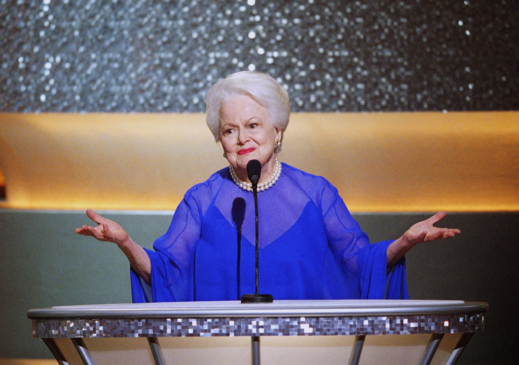 Olivia de Havilland Files Lawsuit Over 'Feud' Portrayal Olivia de Havilland Files Lawsuit Over 'Feud' Portrayal