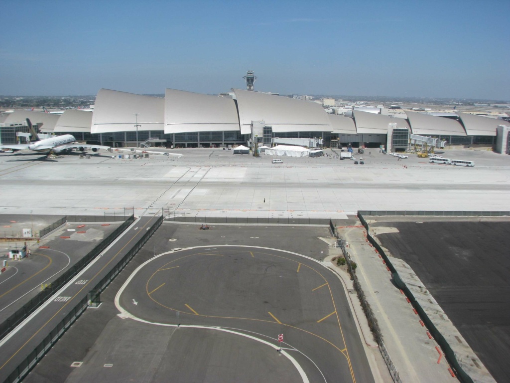 Video New LAX terminal built in 4minute timelapse 89.3 KPCC