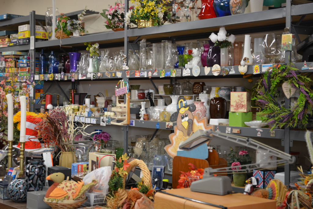 Pilgrim Place festival raises funds for Claremont senior community