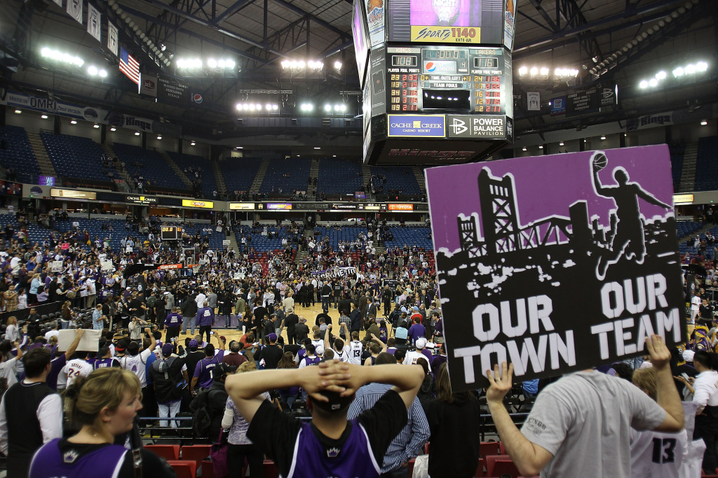 Los Angeles Lakers v Sacramento Kings Fans of the Sacramento Kings hold up signs against the Los Angeles Lakers on April 13, 2011 at Power Balence Pavilion in Sacramento, California.
