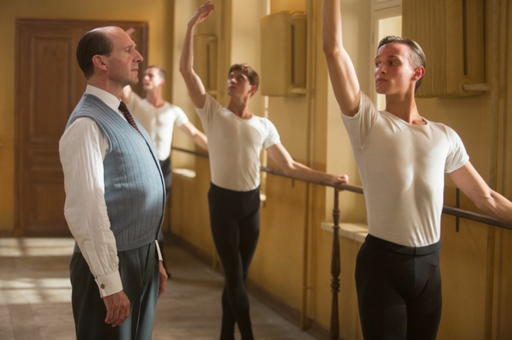 Ralph Fiennes and Oleg Ivenko in The White Crow (2018) Ralph Fiennes and Oleg Ivenko in The White Crow (2018)