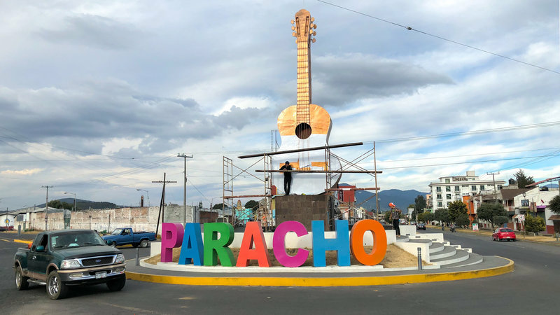 cocoguitars-0-2_wide-d5b55cb9d9a2e7333493179dfc890288a8d9f210-s800-c85.jpg The town of Paracho, in the western Mexican state of Michoacán, has a long history of guitar making dating back to the 18th century. The guitar featured in