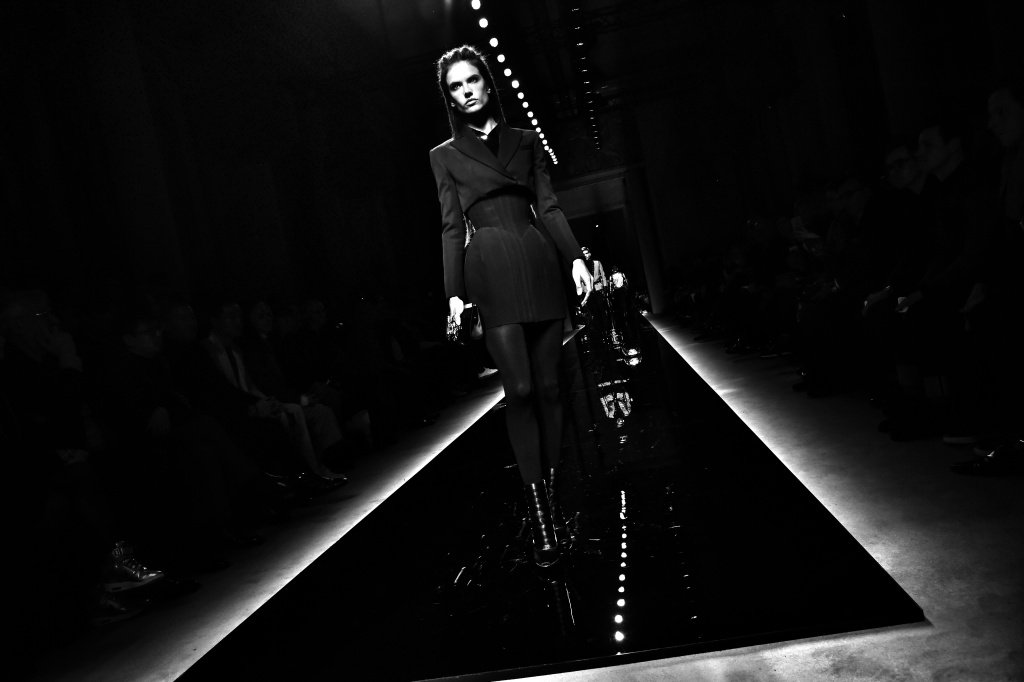 Balmain : Runway - Paris Fashion Week - Menswear F/W 2016-2017 PARIS, FRANCE - JANUARY 23: (Editors note: This image has been created using digital filters) Alessandra Ambrosio walks the runway during the Balmain Menswear Fall/Winter 2016-2017 show as part of Paris Fashion Week on January 23, 2016 in Paris, France. (Photo by Pascal Le Segretain/Getty Images)