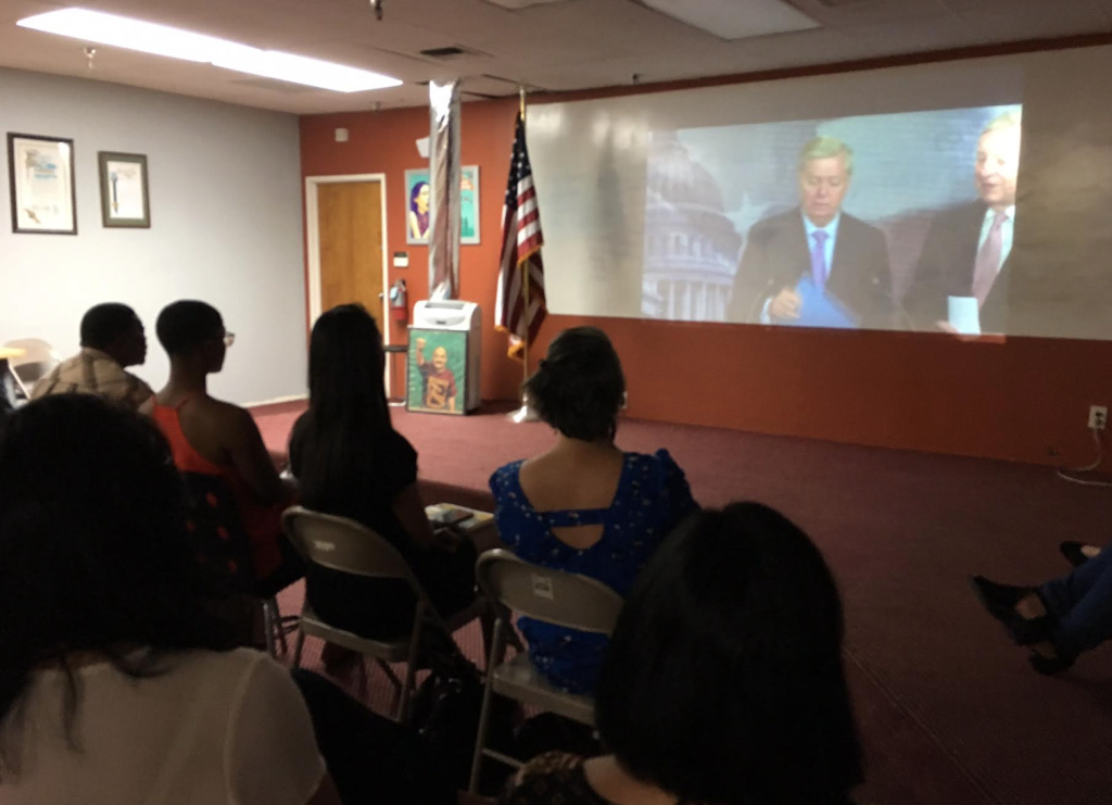 Hope for Undocumented Minors? Lawmakers Push Bipartisan DREAM Act Hope for Undocumented Minors? Lawmakers Push Bipartisan DREAM Act