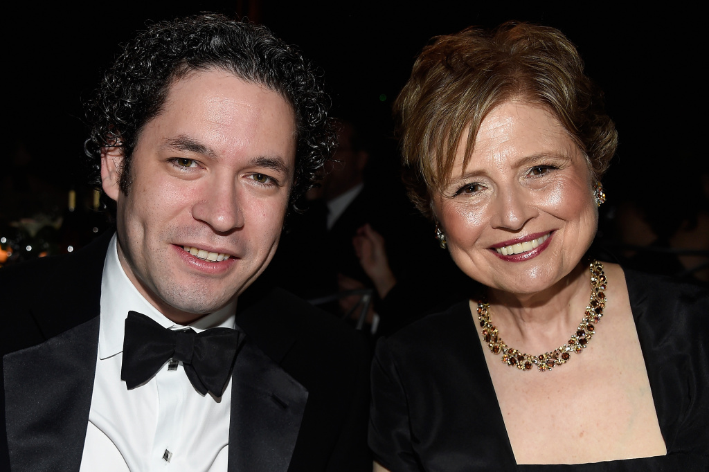 American Film Institutes 44th Life Achievement Award Gala Tribute to John Williams - Backstage And Audience HOLLYWOOD, CA - JUNE 09: Conductor Gustavo Dudamel (L) and President and CEO of the
Los Angeles Philharmonic Deborah Borda pose in the audience during American Film Institutes 44th Life Achievement Award Gala Tribute to John Williams at Dolby Theatre on June 9, 2016 in Hollywood, California. 26148_001 (Photo by Frazer Harrison/Getty Images for Turner)