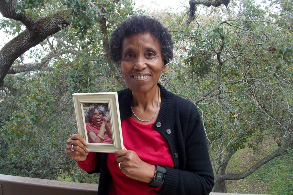 Andrea Gourdine holds a photo of her mother, Gladys Brown, who died in 2012 after being diagnosed with Alzheimer’s. Brown donated her brain to UC Davis for research. Andrea Gourdine holds a photo of her mother, Gladys Brown, who died in 2012 after being diagnosed with Alzheimer’s. Brown donated her brain to UC Davis for research.