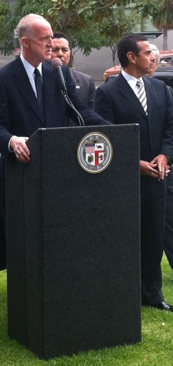 File photo: LADWP chief Ron Nichols and L.A. Mayor Antonio Villraigosa.