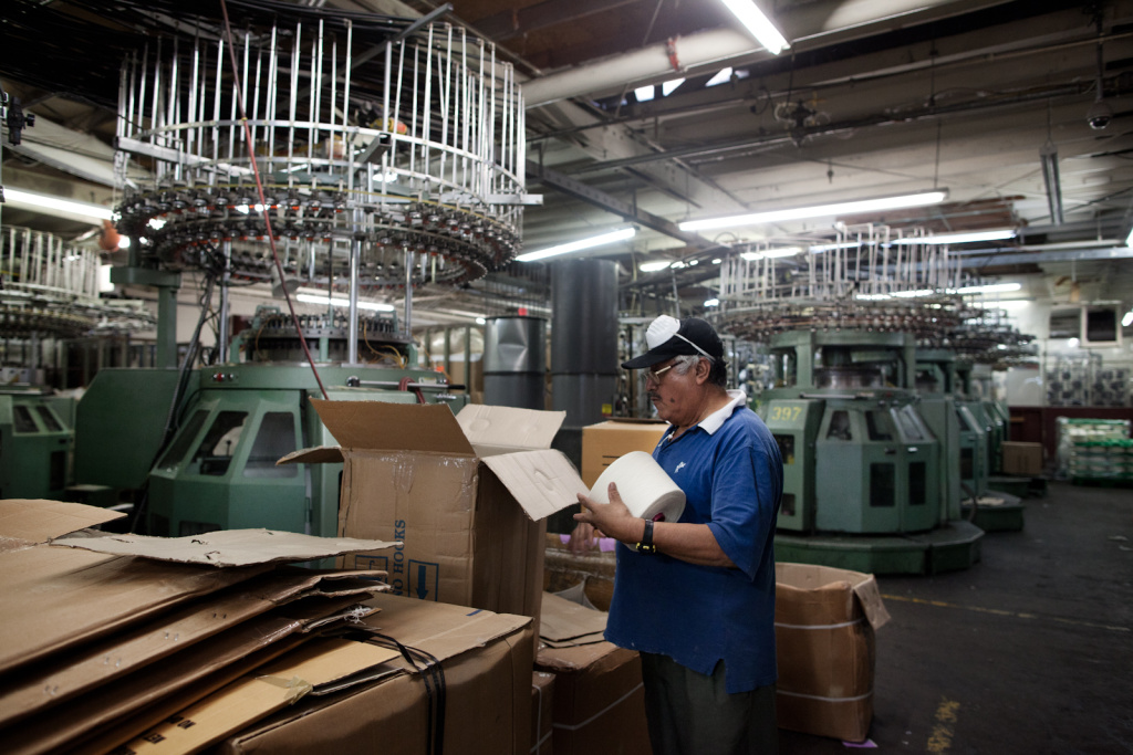 Labor Day Apparel -11 The U.S. economy added 171,000 jobs. It is the final report before the November election.