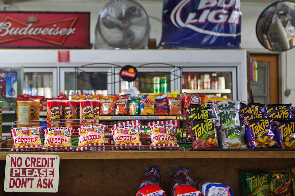 Boyle Heights residents demand liquor store regulation 89.3 KPCC