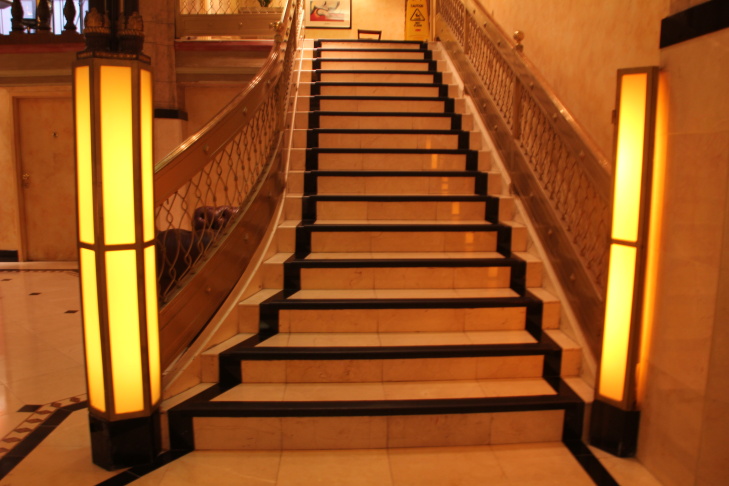 The Frame Checking Into The Cecil The Real American Horror Story Hotel 89 3 Kpcc