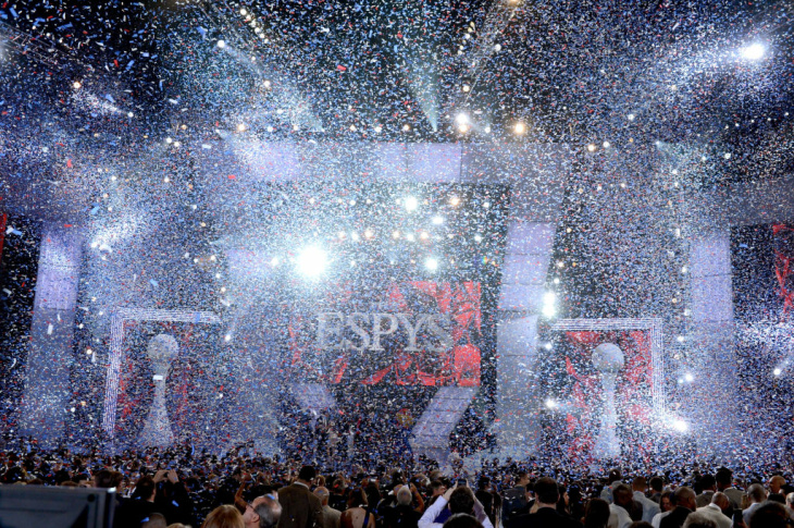 The 2012 ESPY Awards - Red Carpet LOS ANGELES, CA - JULY 11: Sportscaster Chris Berman (R) and Bailey the Los Angeles Kings Mascot arrive at the 2012 ESPY Awards at Nokia Theatre L.A. Live on July 11, 2012 in Los Angeles, California. (Photo by Jason Merritt/Getty Images)
