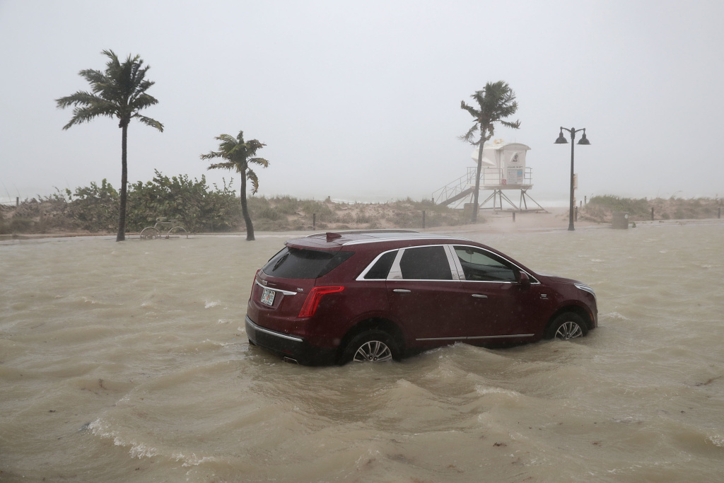 Powerful Hurricane Irma Slams Into Florida