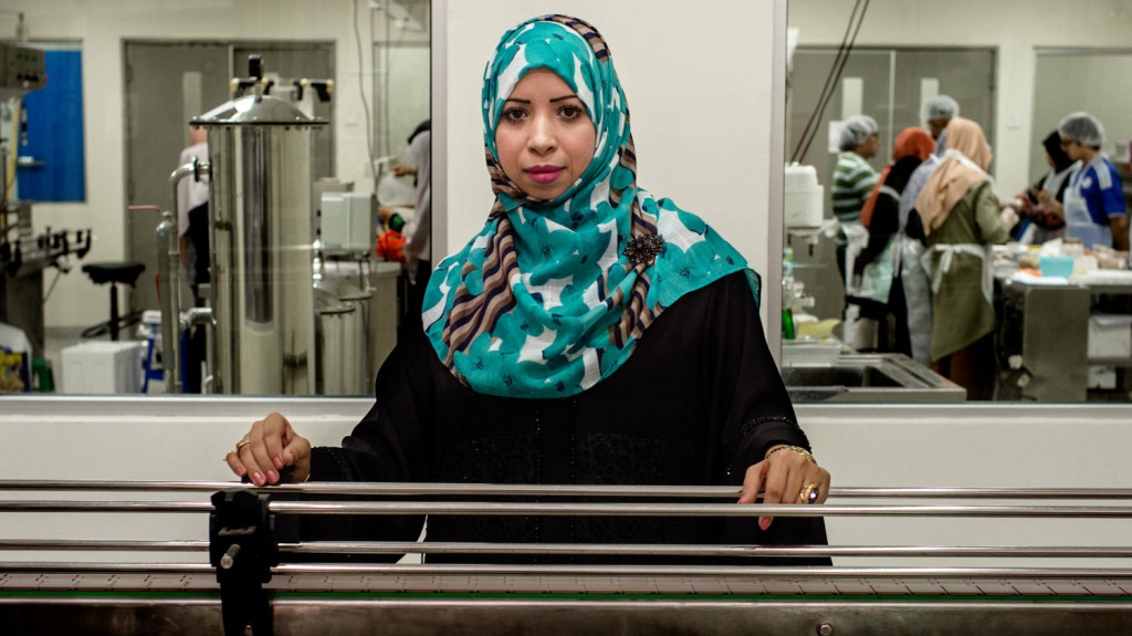 Dr. Eqbal Dauqan feminism Dr. Eqbal Dauqan poses for a portrait in a lab at University Kebangsaan Malaysia, April 2017.