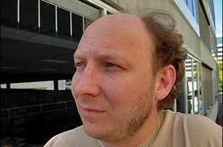 Mercer 7798 Former Daily Show correspondent Dan Bakkedahl looks into America's future.