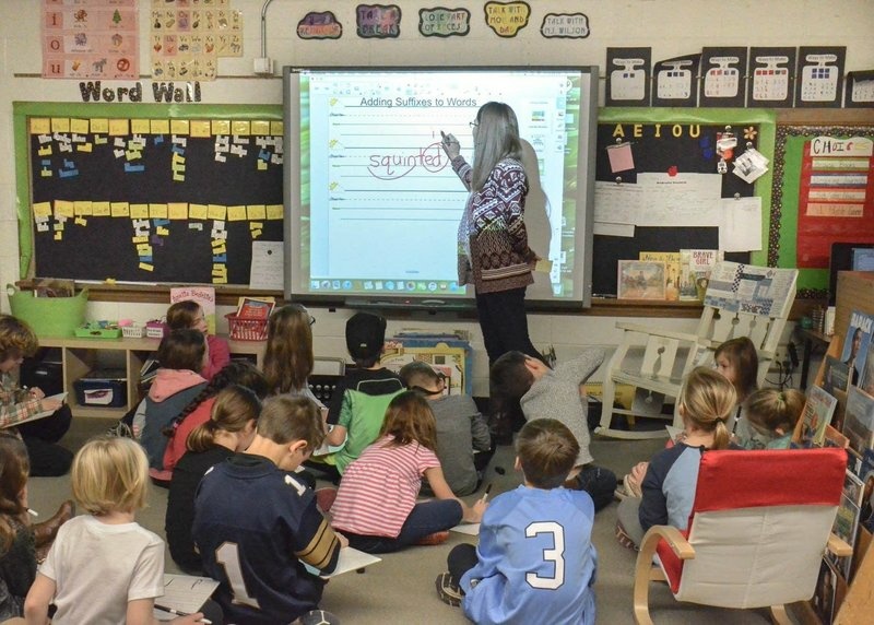 ehanford-dyslexia_custom-85f07c25d65fbc1a55d544e19b668219d28b22da-s800-c85.jpg In response to a formal complaint filed by parents, children in Upper Arlington, Ohio, are now taught to read using a phonics-based approach.