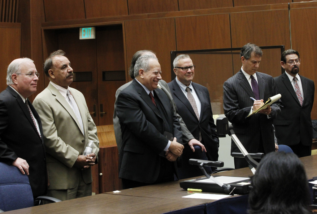 Bell scandal Exmayor gets 1 year in jail; 4th council member to be